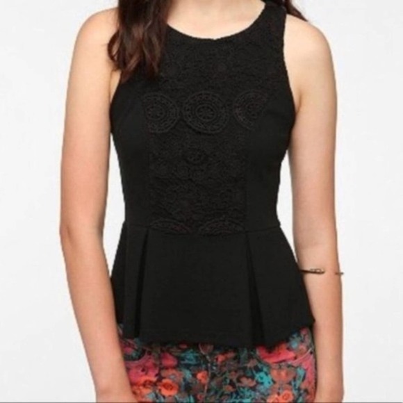 Urban Outfitters Staring At Stars Black Embroidered Lace Peplum Top Black Size S - Picture 1 of 7
